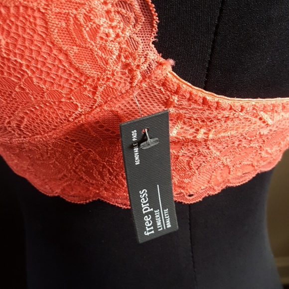 ⬇Free Press Lingerie coral spice bralette NWT sz M - Picture 2 of 4